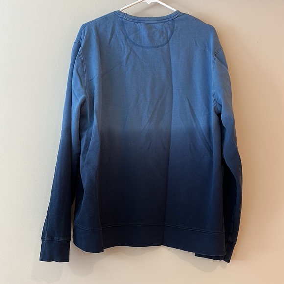 Old Navy Men’s Crewneck - Picture 3 of 4